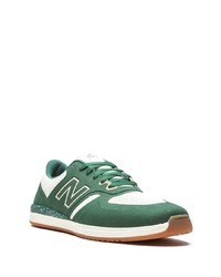 weiße und grüne Wildleder niedrige Sneakers von New Balance