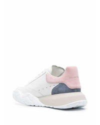 weiße und rosa Leder niedrige Sneakers von Alexander McQueen