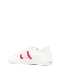 weiße und rosa Segeltuch niedrige Sneakers von adidas