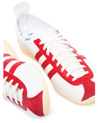 weiße und rote Leder niedrige Sneakers von adidas