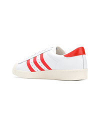 weiße und rote Leder niedrige Sneakers von adidas