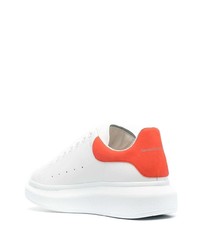 weiße und rote Leder niedrige Sneakers von Alexander McQueen