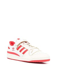 weiße und rote Leder niedrige Sneakers von adidas