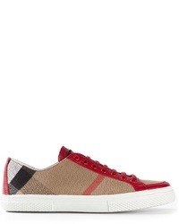 weiße und rote niedrige Sneakers mit Schottenmuster von Burberry