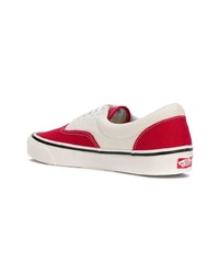 weiße und rote niedrige Sneakers von Vans