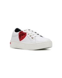 weiße und rote niedrige Sneakers von Love Moschino