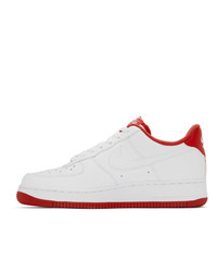 weiße und rote Segeltuch niedrige Sneakers von Nike