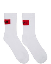 weiße und rote Socken