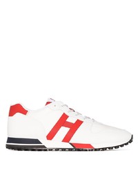 weiße und rote Sportschuhe von Hogan