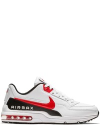 weiße und rote Sportschuhe von Nike Sportswear