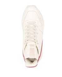 weiße und rote Sportschuhe von Rick Owens