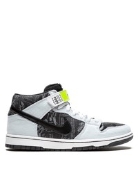 weiße und schwarze bedruckte hohe Sneakers aus Segeltuch von Nike
