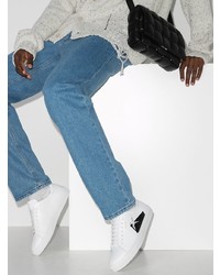 weiße und schwarze bedruckte Leder niedrige Sneakers von Axel Arigato