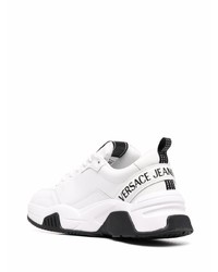 weiße und schwarze bedruckte Leder niedrige Sneakers von VERSACE JEANS COUTURE