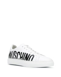 weiße und schwarze bedruckte Leder niedrige Sneakers von Moschino