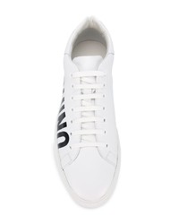 weiße und schwarze bedruckte Leder niedrige Sneakers von Moschino