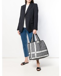 weiße und schwarze bedruckte Shopper Tasche aus Segeltuch von cecilie copenhagen