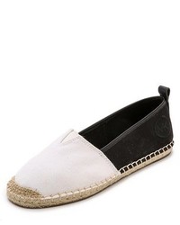 weiße und schwarze Espadrilles von MICHAEL Michael Kors