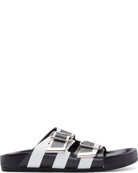 weiße und schwarze flache Sandalen aus Leder von Givenchy