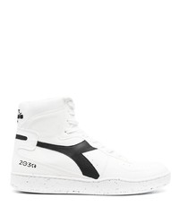 weiße und schwarze hohe Sneakers aus Leder von Diadora
