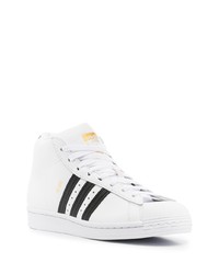 weiße und schwarze hohe Sneakers aus Leder von adidas