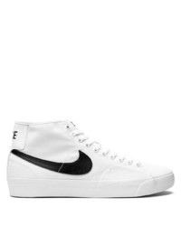 weiße und schwarze hohe Sneakers aus Segeltuch von Nike
