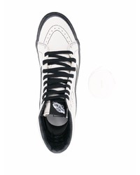 weiße und schwarze hohe Sneakers aus Segeltuch von Vans