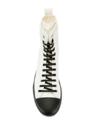weiße und schwarze hohe Sneakers von Jil Sander