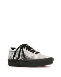 weiße und schwarze Leder niedrige Sneakers mit Karomuster von Vans