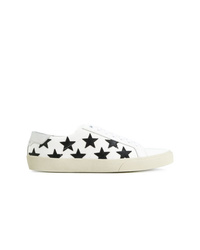 weiße und schwarze Leder niedrige Sneakers mit Sternenmuster