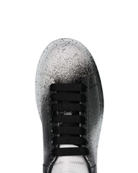 weiße und schwarze Leder niedrige Sneakers von Alexander McQueen