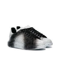 weiße und schwarze Leder niedrige Sneakers von Alexander McQueen