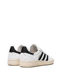 weiße und schwarze Leder niedrige Sneakers von adidas