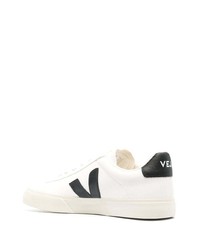 weiße und schwarze Leder niedrige Sneakers von Veja