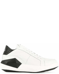 weiße und schwarze Leder niedrige Sneakers von Cinzia Araia