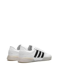 weiße und schwarze Leder niedrige Sneakers von adidas