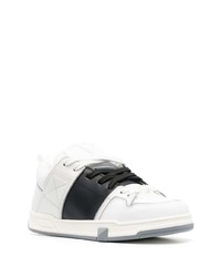 weiße und schwarze Leder niedrige Sneakers von Valentino Garavani