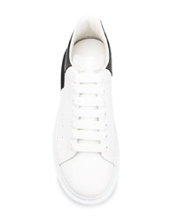 weiße und schwarze Leder niedrige Sneakers von Alexander McQueen