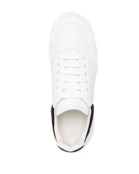 weiße und schwarze Leder niedrige Sneakers von Alexander McQueen