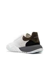 weiße und schwarze Leder niedrige Sneakers von Alexander McQueen