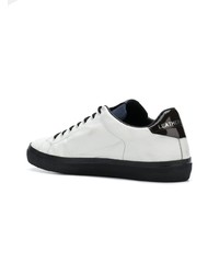 weiße und schwarze Leder niedrige Sneakers von Leather Crown