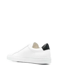 weiße und schwarze Leder niedrige Sneakers von Common Projects