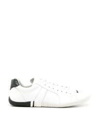 weiße und schwarze Leder niedrige Sneakers von OSKLEN