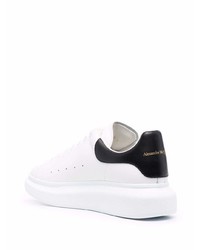 weiße und schwarze Leder niedrige Sneakers von Alexander McQueen