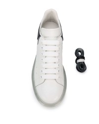 weiße und schwarze Leder niedrige Sneakers von Alexander McQueen