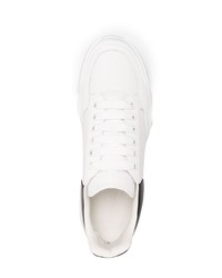 weiße und schwarze Leder niedrige Sneakers von Alexander McQueen