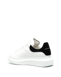 weiße und schwarze Leder niedrige Sneakers von Alexander McQueen