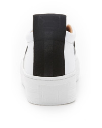 weiße und schwarze Leder niedrige Sneakers von Won Hundred