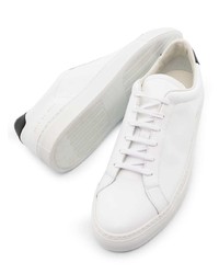 weiße und schwarze Leder niedrige Sneakers von Common Projects