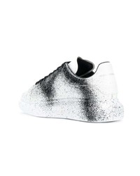 weiße und schwarze Leder niedrige Sneakers von Alexander McQueen